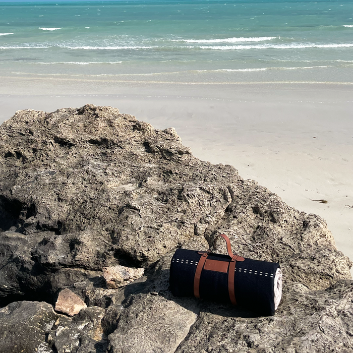 Sadu Fleece Rug & Cushion (Bundle Set)