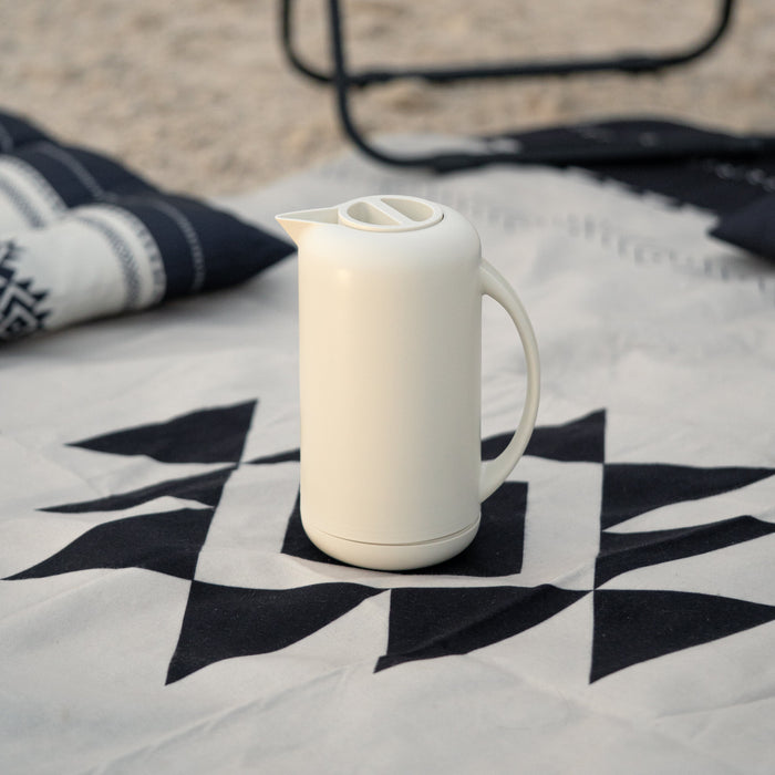 Cozy Borosilicate Vacuum Jug Beige