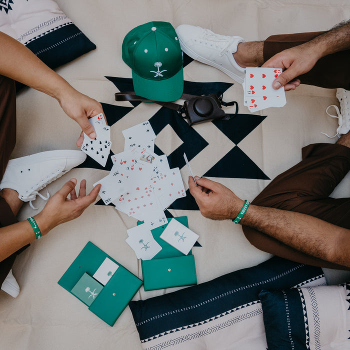 playing deck with card case