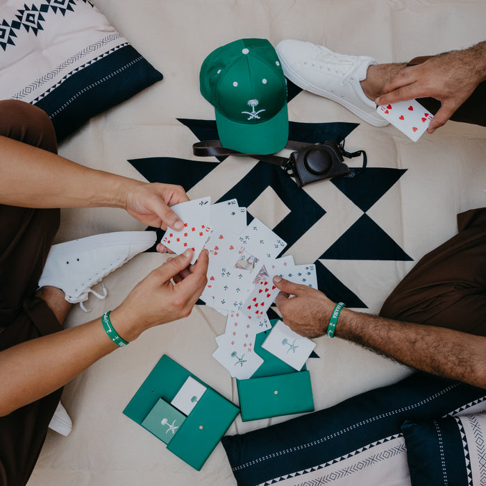 playing deck with card case